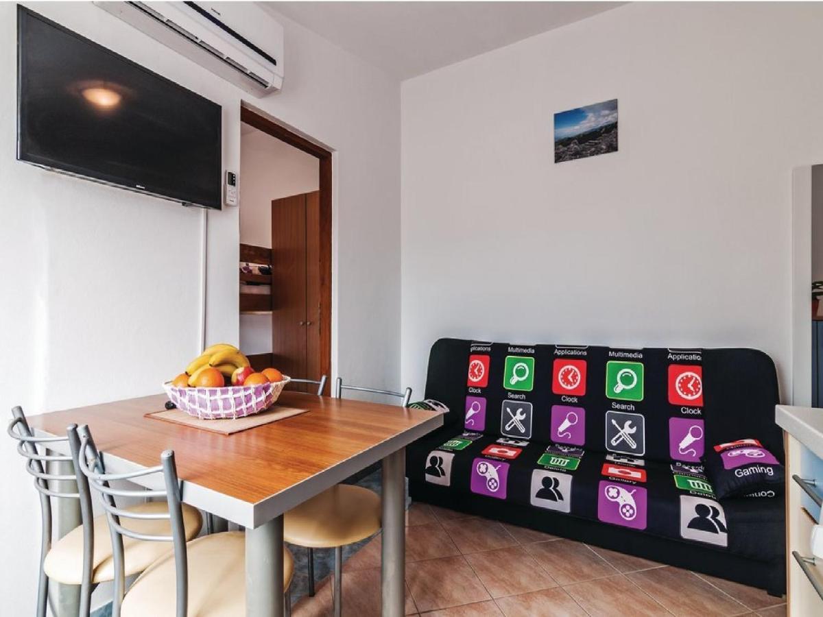 Apartments Hak Vir Luaran gambar