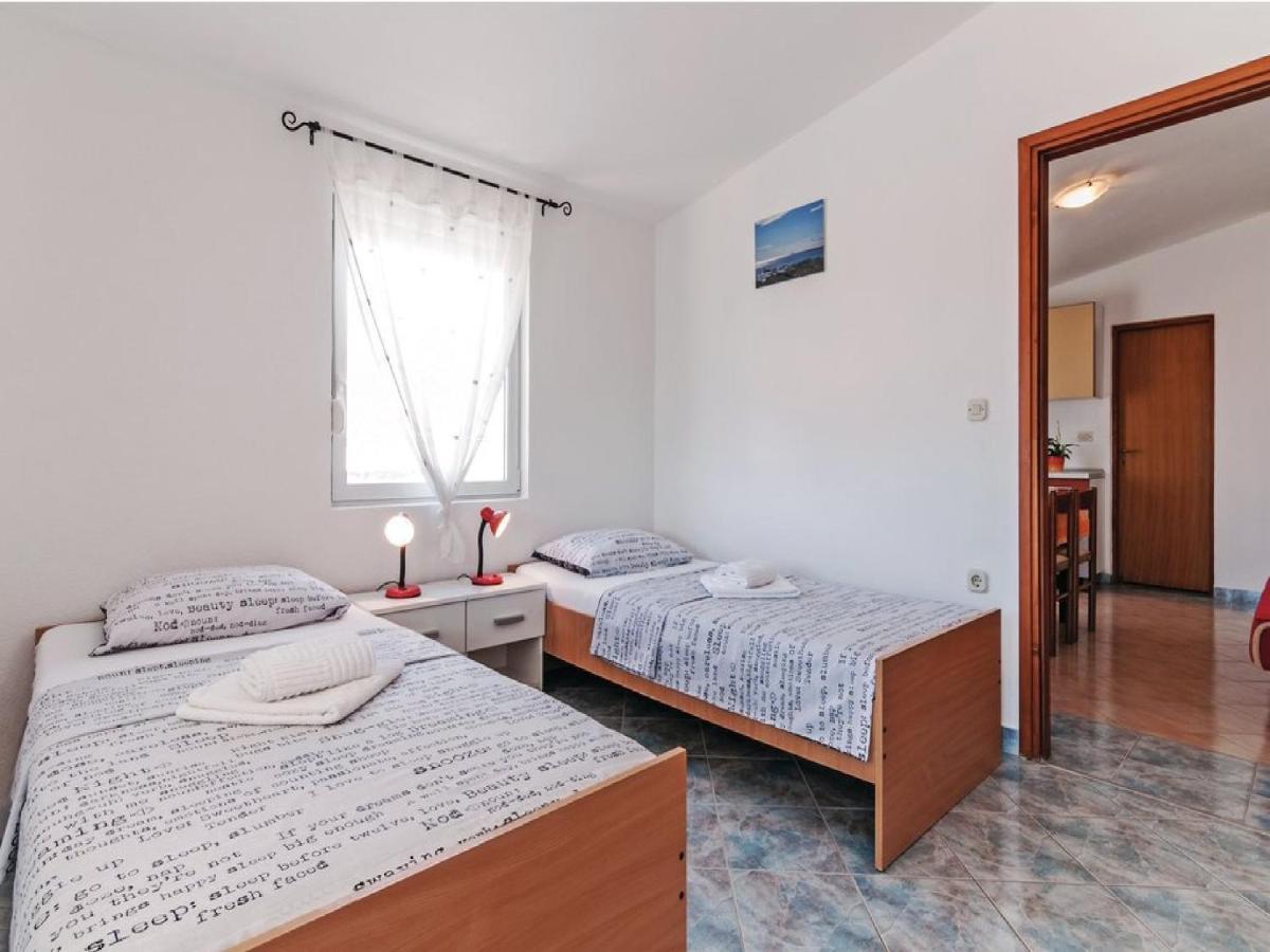 Apartments Hak Vir Luaran gambar