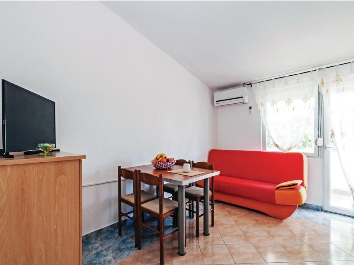 Apartments Hak Vir Luaran gambar